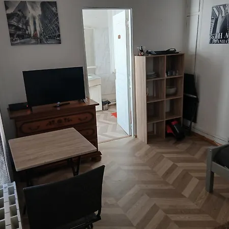 Petit Centre Apartamento *